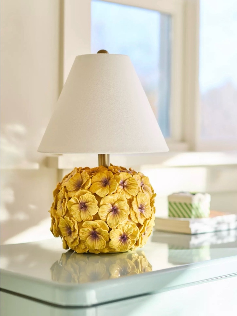 NEW Anthropologie Aster Pansy Table Lamp, Yellow